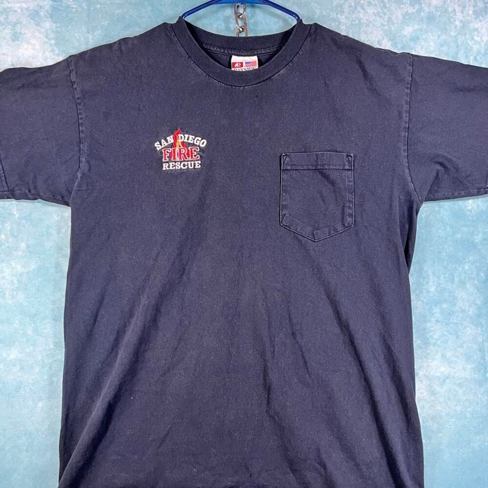 Unbranded Men's Navy and Black T-shirt